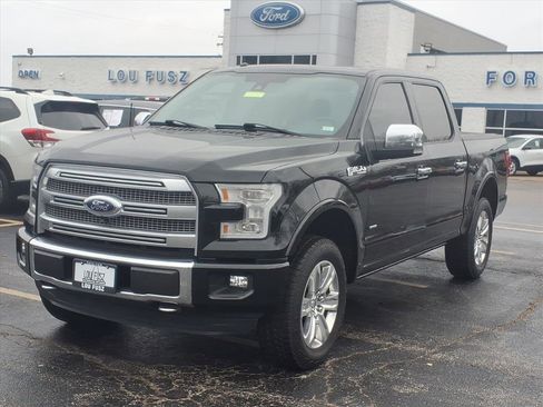Used 2017 Ford F150 Platinum w/ Equipment Group 701A Luxury image 40