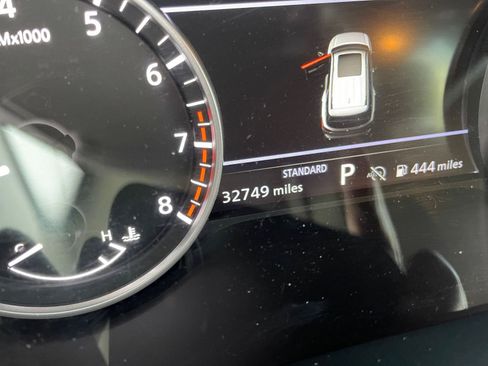 Used 2025 Nissan Pathfinder SV FWD image 43