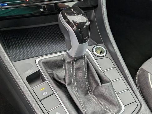Used 2025 Volkswagen Jetta Sport FWD image 19