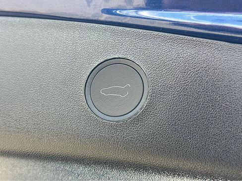 Used 2023 Tesla Model 3 Standard Range RWD image 34