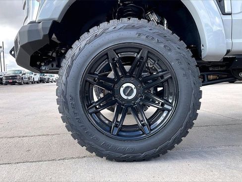 New 2025 Ford F250 Lariat w/ Lariat Ultimate Package image 10