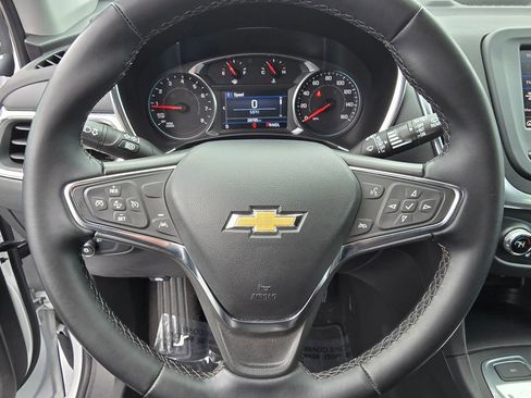 Used 2024 Chevrolet Equinox LT AWD/4WD image 25