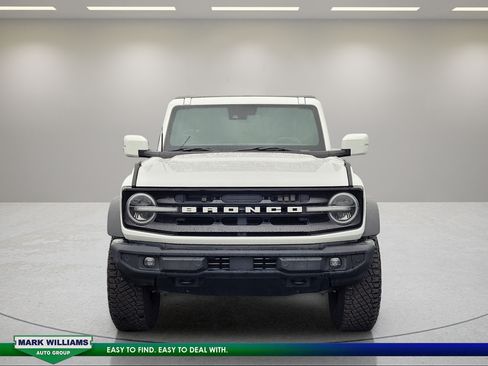Used 2021 Ford Bronco Outer Banks w/ Sasquatch Package AWD/4WD image 9