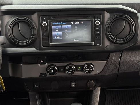 Used 2018 Toyota Tacoma SR w/ SR Convenience Package image 16