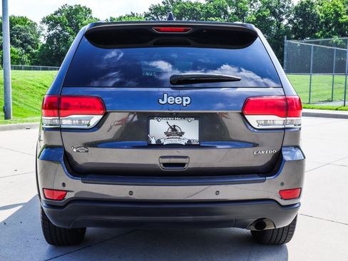 Used 2019 Jeep Grand Cherokee Laredo w/ Security & Convenience Group RWD image 15