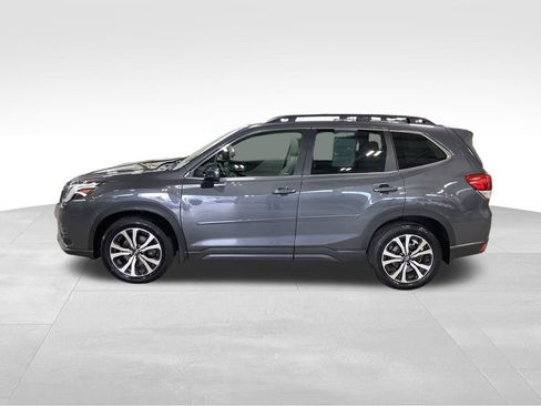 Used 2022 Subaru Forester Limited image 12