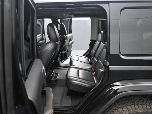Used 2026 Jeep Wrangler Unlimited Sahara w/ Safety Group AWD/4WD image 28