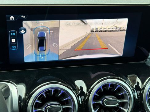 New 2026 Mercedes-Benz GLB 35 AMG 4MATIC image 17