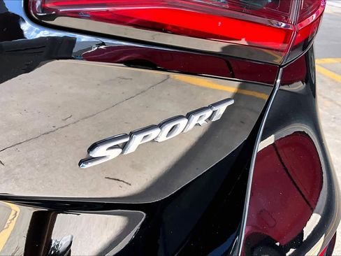 Used 2025 Honda Civic Sport image 10