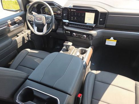 New 2026 GMC Sierra 1500 SLT image 27
