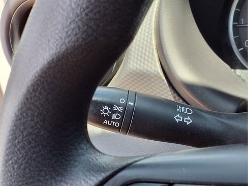 Used 2022 Nissan Kicks S FWD image 19
