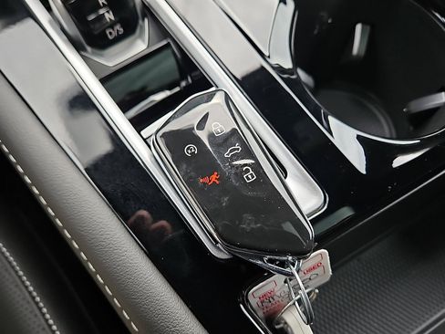 New 2026 Volkswagen Atlas Cross Sport SEL image 20