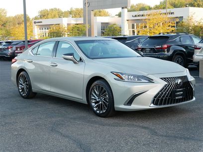 Certified 2025 Lexus ES 300h w/ Luxury Package