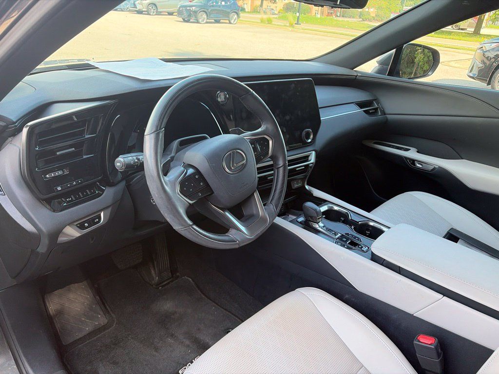 Used 2024 Lexus RX 350 Premium Plus w/ Convenience Package AWD/4WD image 6