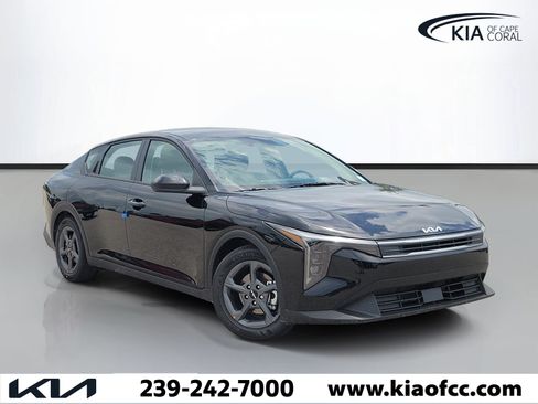 New 2026 Kia K4 FWD image 1
