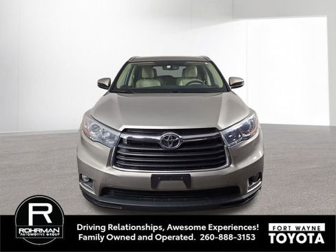 Used 2016 Toyota Highlander Limited image 3