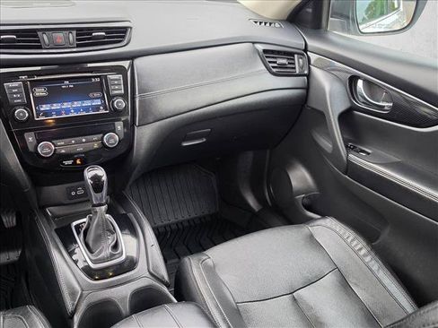 Used 2018 Nissan Rogue SL AWD/4WD image 20