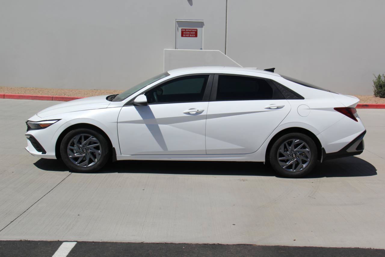 Used 2024 Hyundai Elantra SEL FWD image 8