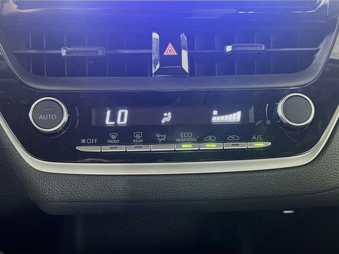 Used 2024 Toyota Corolla LE image 23