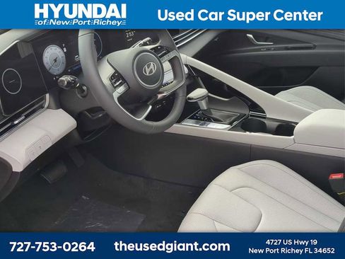 New 2026 Hyundai Elantra Limited image 15