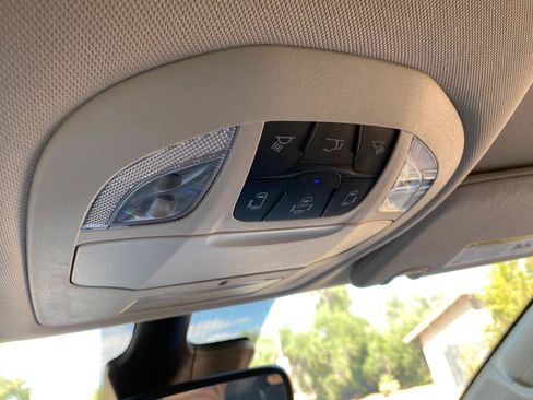 Used 2024 Chrysler Pacifica Limited FWD image 67