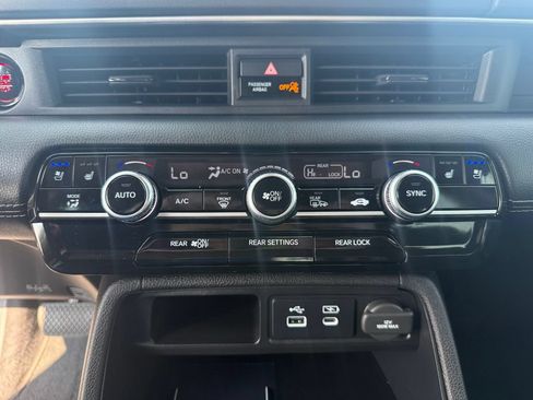 Used 2023 Honda Pilot Elite image 37