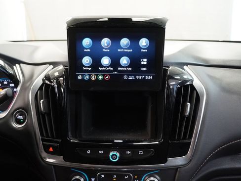 Used 2020 Chevrolet Traverse LT FWD image 21