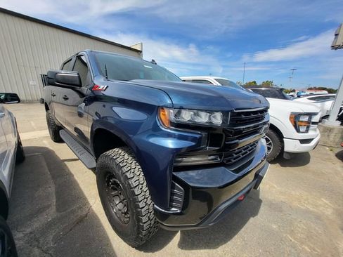 Used 2021 Chevrolet Silverado 1500 LT Trail Boss w/ Convenience Package II AWD/4WD image 1