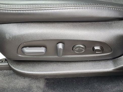 Used 2023 Buick Enclave Avenir w/ Avenir Technology Package AWD/4WD image 10