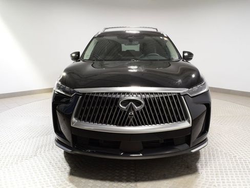 Certified 2026 INFINITI QX60 Luxe w/ Family Package AWD/4WD image 9