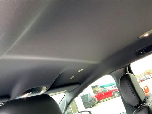 New 2026 Chrysler Pacifica Select image 17