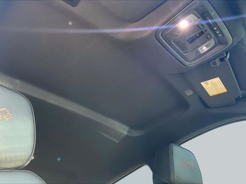Used 2023 Chevrolet Silverado 1500 High Country w/ Z71 Off-Road Package AWD/4WD image 14