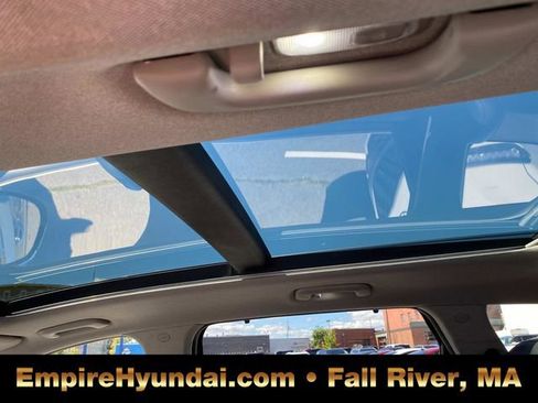 Used 2023 Hyundai Santa Fe Limited w/ Cargo Package image 5