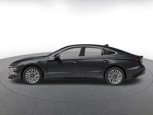 Used 2025 Hyundai Sonata SEL FWD image 3