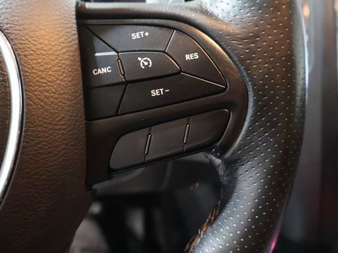 Used 2018 Dodge Durango GT image 38