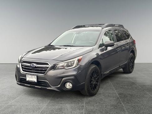 Used 2018 Subaru Outback 2.5i Premium image 4
