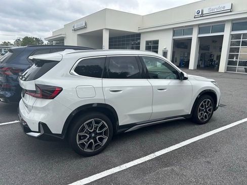Used 2025 BMW X1 xDrive28i w/ Technology Package AWD/4WD image 4