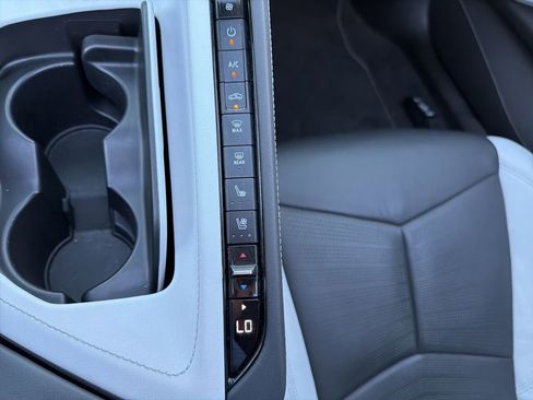 Used 2020 Chevrolet Corvette Stingray Preferred Cpe w/ 2LT Preferred Equipment Group image 47