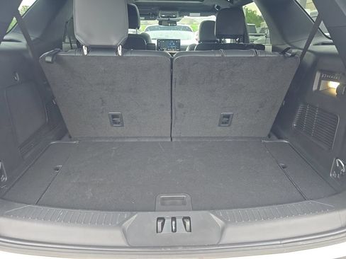 Used 2025 Ford Explorer ST AWD/4WD image 5