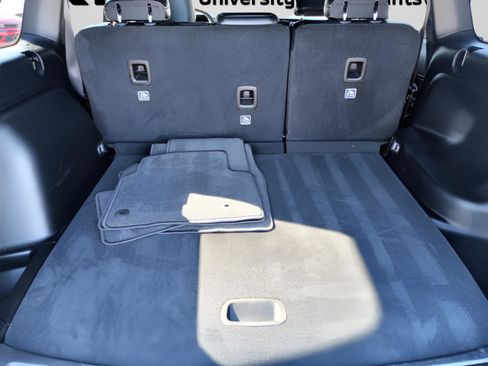 Used 2023 Jeep Grand Cherokee Altitude image 38