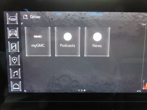 Used 2025 GMC Hummer EV 2X image 28