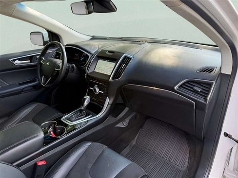 Used 2018 Ford Edge Sport w/ Equipment Group 401A AWD/4WD image 18