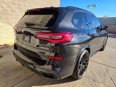 Used 2022 BMW X5 M50i w/ Premium Package image 4