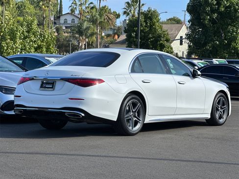 New 2026 Mercedes-Benz S 580 4MATIC Sedan image 3