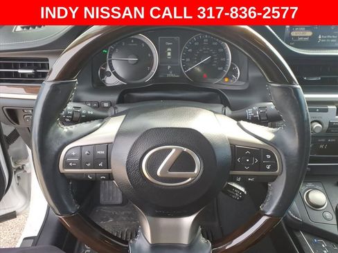 Used 2017 Lexus ES 350 w/ Premium Package image 18