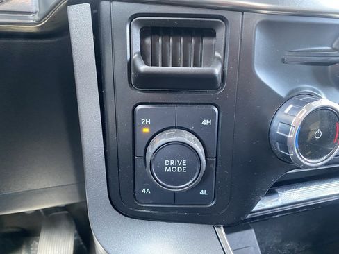 Used 2023 Ford F150 Lariat image 23