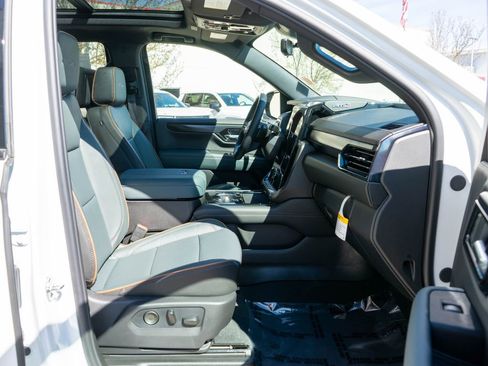 New 2026 GMC Yukon AT4 image 10