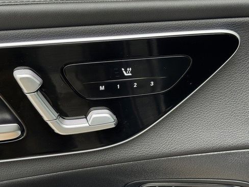 New 2025 Mercedes-Benz GLC 350e 4MATIC image 12