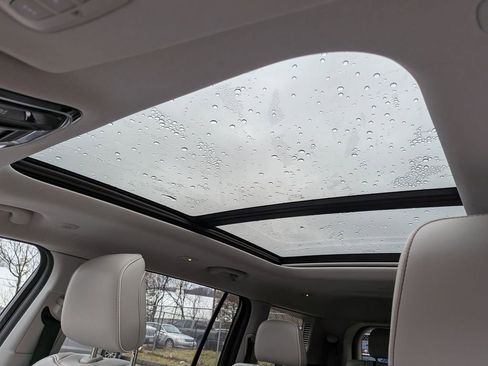 Certified 2023 Jeep Grand Cherokee L Overland image 24