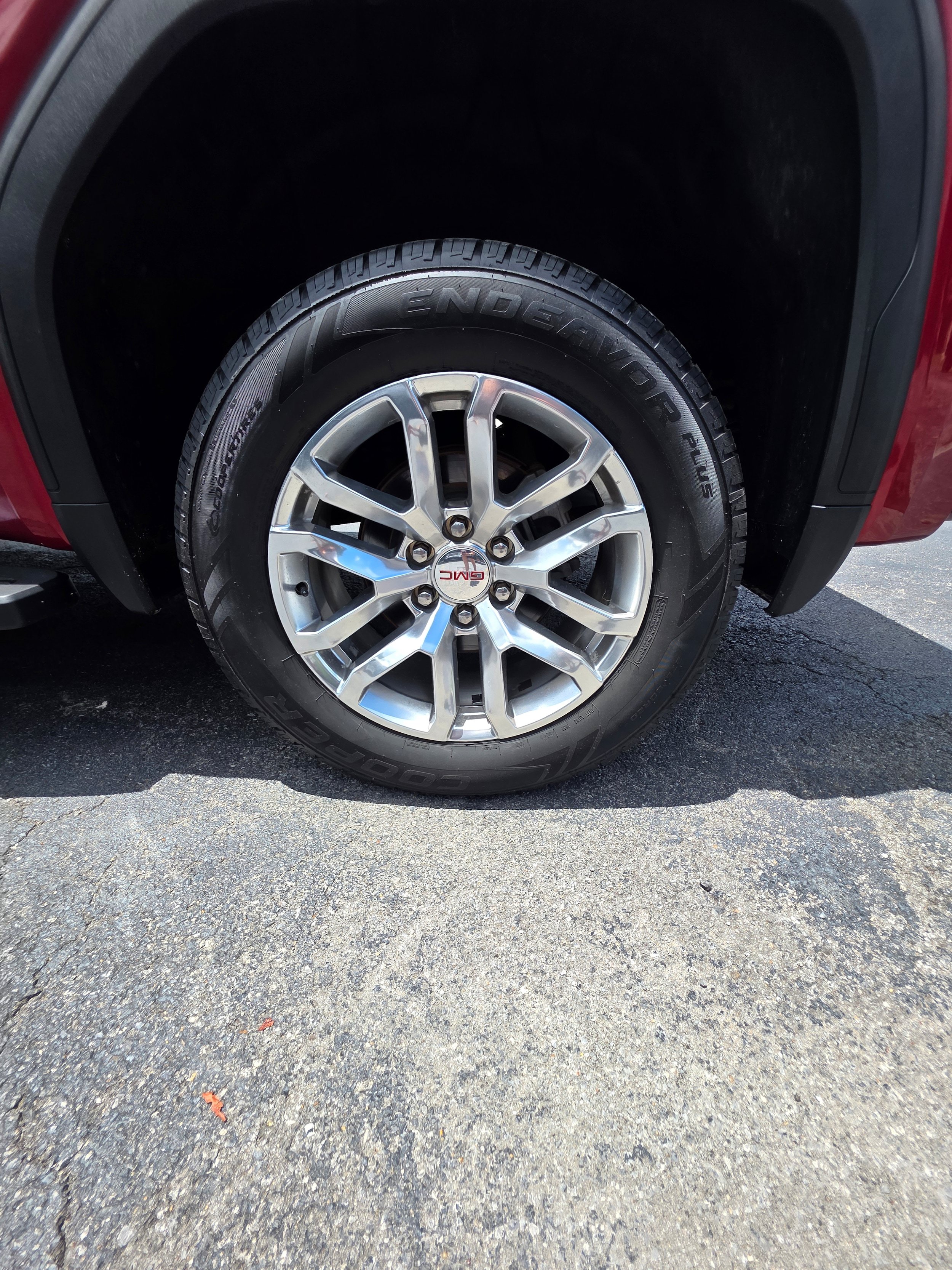 Used 2019 GMC Sierra 1500 SLT w/ SLT Premium Plus Package AWD/4WD image 22